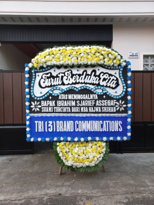 Papan Bunga Duka di Kauman Kidul